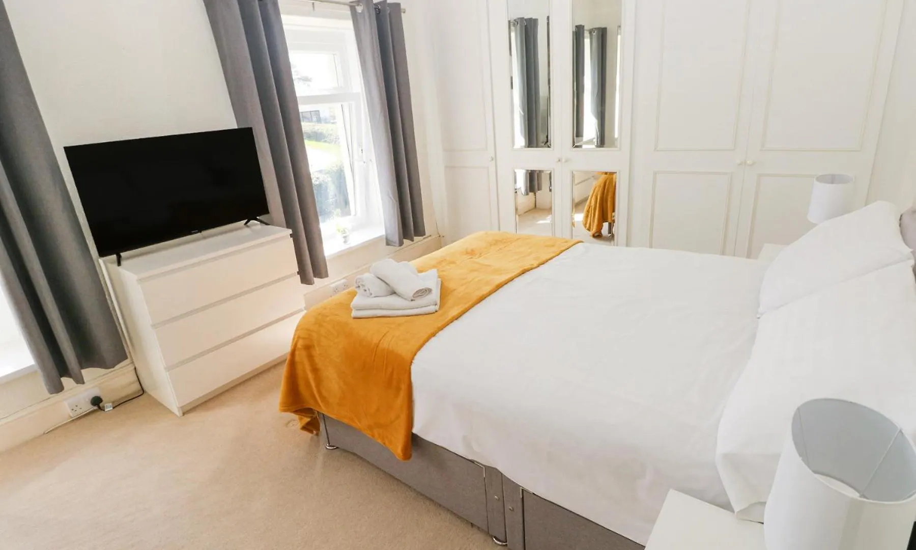 Holiday home Burry House Villa Swansea