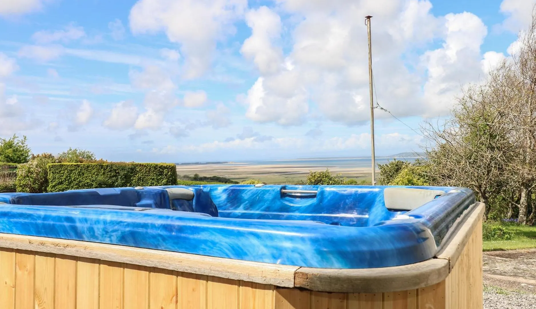 Holiday home Burry House Villa Swansea